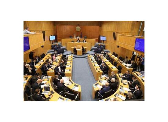 H Ολομέλεια ενέκρινε τους κανονισμούς για τη διάθεση γης για πανεπιστήμια