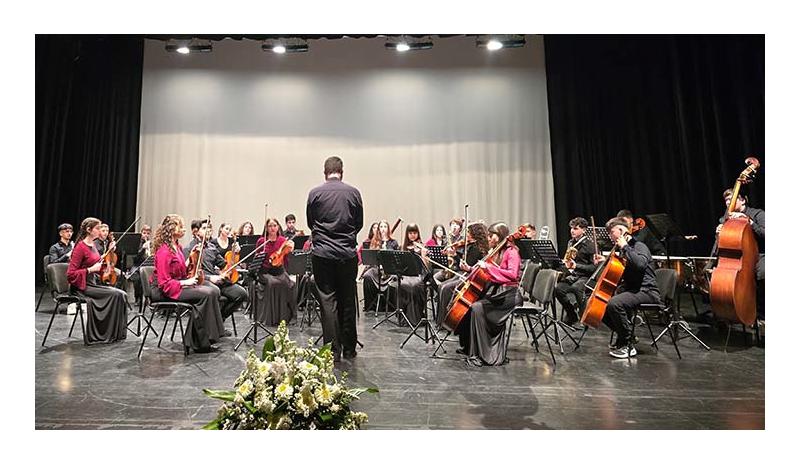 Μεγάλη επιτυχία σημείωσε η Συναυλία-Αφιέρωμα στον Νικόλα Οικονόμου Μεγάλη επιτυχία σημείωσε η Συναυλία-Αφιέρωμα στον Νικόλα Οικονόμου
