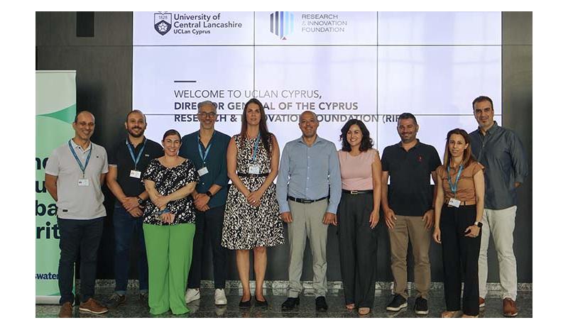 Το Πανεπιστήμιο UCLan Cyprus υποδέχθηκε τον Γ. Διευθυντή του Ιδρύματος Έρευνας και Καινοτομίας Το Πανεπιστήμιο UCLan Cyprus υποδέχθηκε τον Γ. Διευθυντή του Ιδρύματος Έρευνας και Καινοτομίας