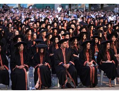 To Πανεπιστήμιο Κύπρου στηρίζει τα όνειρα των αποφοίτων του