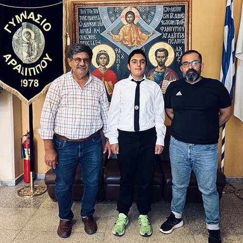 Γυμνάσιο Αραδίππου: 1ο Βραβείο και Έπαινος στον Παγκ. Διαγωνισμό Ποίησης και Εικαστικών Τεχνών Δήμου Μόρφου Γυμνάσιο Αραδίππου: 1ο Βραβείο και Έπαινος στον Παγκ. Διαγωνισμό Ποίησης και Εικαστικών Τεχνών Δήμου Μόρφου
