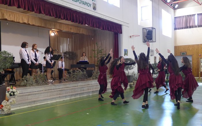 Γιορτή του Δέντρου ικαι δεντροφύτευση στο Γυμνάσιο Ανθουπόλεως