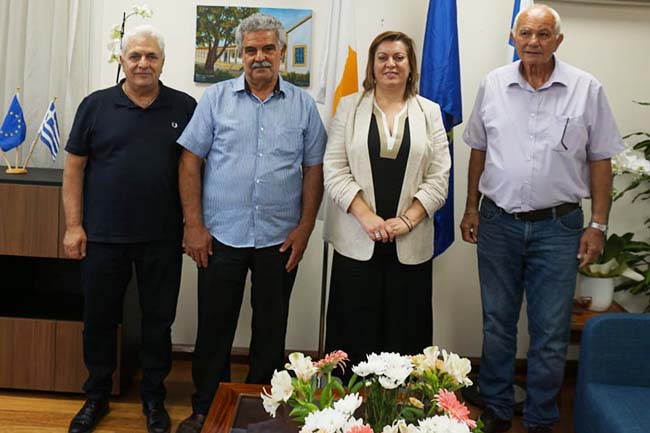 Συνάντηση Μιχαηλίδου με την Παγκύπρια Οργάνωση Πολυτέκνων