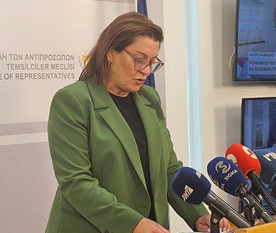 Βελτιωμένη πρόταση για προσφορά Προπτυχιακών από το ΠΚ σε άλλες γλώσσες από τις επίσημες Βελτιωμένη πρόταση για προσφορά Προπτυχιακών από το ΠΚ σε άλλες γλώσσες από τις επίσημες