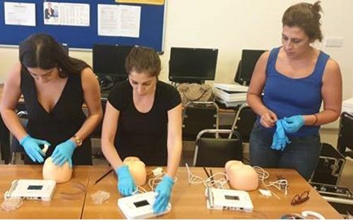 Επιμορφωτικό ταχύρρυθμο σεμινάριο για Μόνιμο Μακιγιάζ στο Κολέγιο CDA