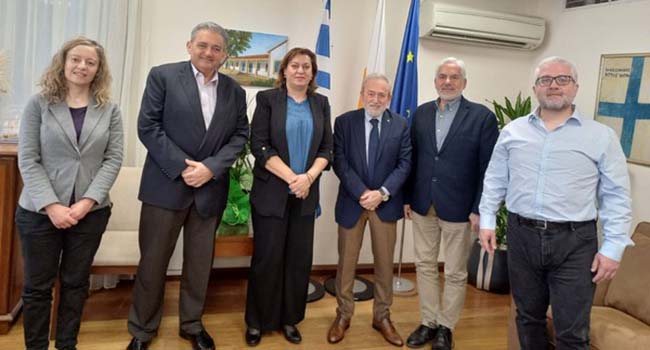 Συνάντηση Μιχαηλίδου με τον Πρύτανη, τον Πρόεδρο και μέλη του Δ.Σ του Ανοικτού Πανεπιστημίου Κύπρου