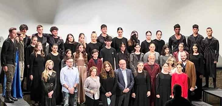 A΄ Βραβείο στους Παγκύπριους Αγώνες Σχολικού Θεάτρου, στο Γυμνάσιο Αποστόλου Παύλου Πάφου