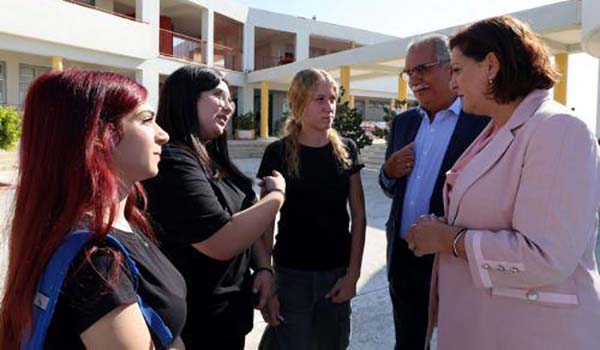 Η Υπ. Παιδείας συναντήθηκε με την ηγεσία της ΠΣΕΜ