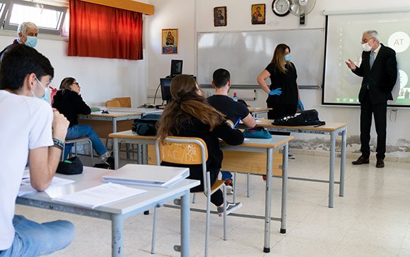 Προδρόμου: Το πρώτο στοίχημα που έχουμε να κερδίσουμε στα σχολεία είναι η υγειονομική ασφάλεια