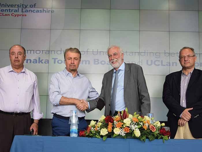 Μνημόνιο Συνεργασίας μεταξύ ΕΤΑΠ Λάρνακας και Πανεπιστημίου UCLan Cyprus