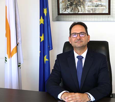 Ο Καθηγ. Σταύρος Σταύρου νέος Πρύτανης του Ανοικτού Πανεπιστημίου Κύπρου Ο Καθηγ. Σταύρος Σταύρου νέος Πρύτανης του Ανοικτού Πανεπιστημίου Κύπρου