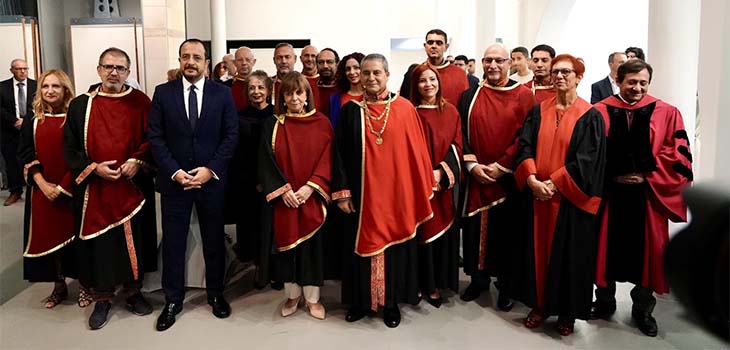 Σε Επίτιμη Διδάκτορα της Σχολής Κοινωνικών Επιστημών και Επιστ. της Αγωγής ΠΚ αναγορεύθηκε η Κ. Σακελλαροπούλου Σε Επίτιμη Διδάκτορα της Σχολής Κοινωνικών Επιστημών και Επιστ. της Αγωγής ΠΚ αναγορεύθηκε η Κ. Σακελλαροπούλου