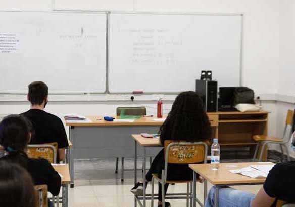 Με το πιο αισιόδοξο σενάριο, την Παρασκευή τα αποτελέσματα των Παγκυπρίων (απολυτήρια)