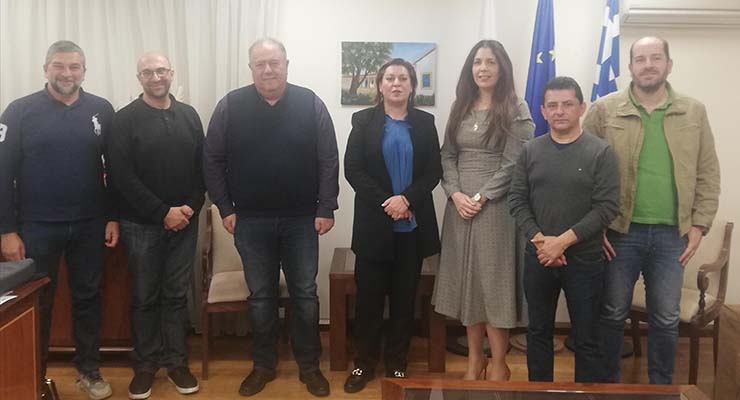 Στελέχωση, κλιματιστικά και σεξουαλική διαπαιδαγώγηση στη συνάντηση Μιχαηλίδου με ΠΟΕΔ Στελέχωση, κλιματιστικά και σεξουαλική διαπαιδαγώγηση στη συνάντηση Μιχαηλίδου με ΠΟΕΔ