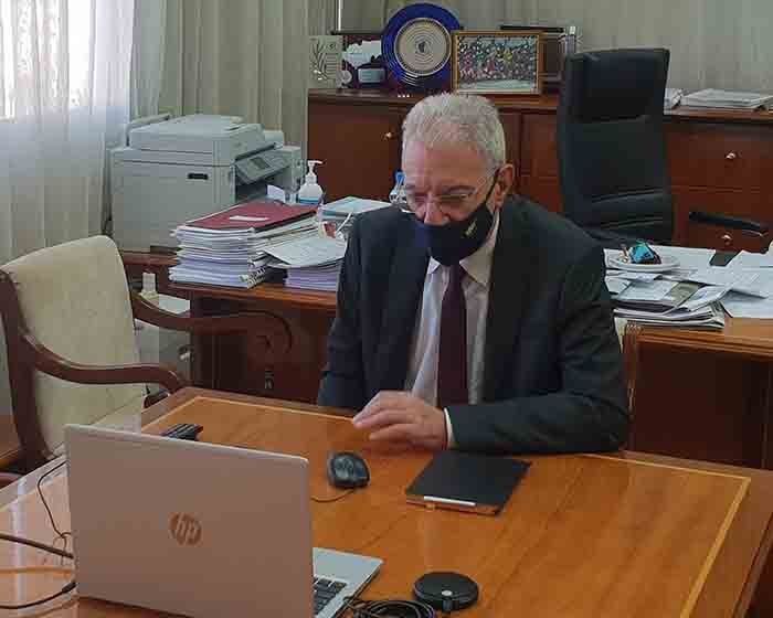 Ο Προδρόμου σε τηλεδιάσκεψη με Διευθυντές/ντριες Μέσης σε Λύκεια  Λεμεσού και Πάφου