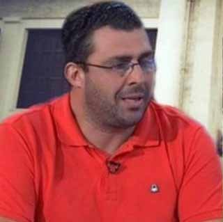 Περί ασυμβίβαστου, αναχρονισμού και αυτονομίας: Μια οφειλόμενη απάντηση