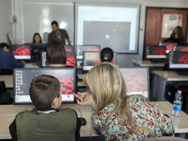 Παν. Λευκωσίας: ΜΑΖΙ, γονείς και παιδιάγια την καταπολέμηση του ηλεκτρονικού εγκλήματος