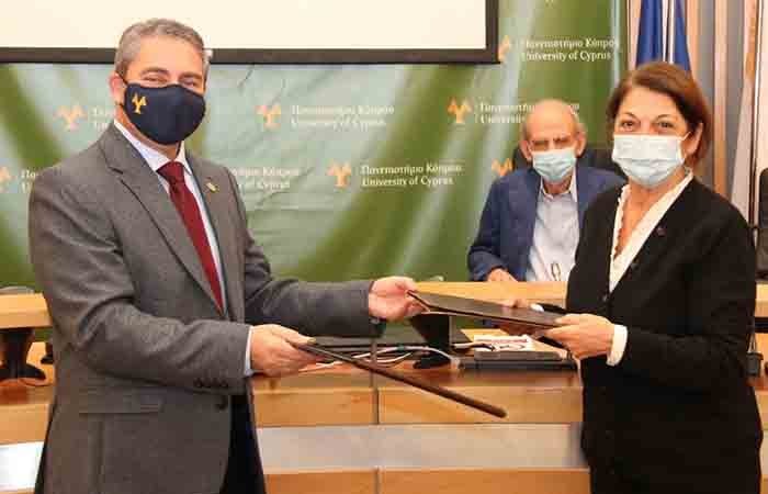 Συμφωνία, δωρεάς, χρήσης, αξιοποίησης του Αρχείου Ανδρέα Ζιαρτίδη στη Βιβλιοθήκη του Παν. Κύπρου