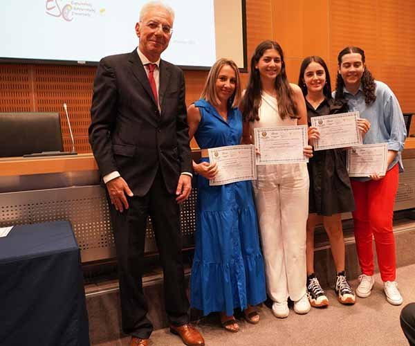 Βράβευση ομάδων που διακρίθηκαν στον Ευρωπαϊκό Διαγωνισμό Στατιστικής