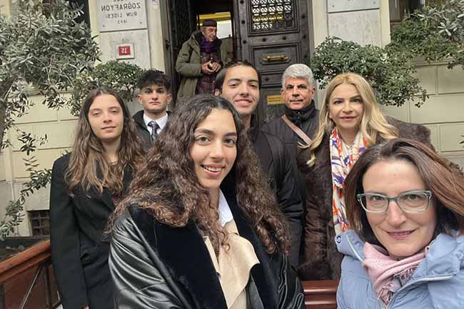 Το Λύκειο Αγ. Γεωργίου Λάρνακας στο 9ο Διεθνές Μαθητικό Συνέδριο Λογοτεχνίας «Κική Δημουλά. Η Ποιήτρια»