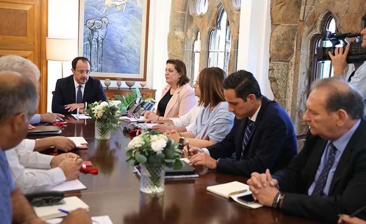 Συμβιβαστική πρόταση κατέθεσε στις εκπαιδευτικές οργανώσεις ο Πρόεδρος της Δημοκρατίας