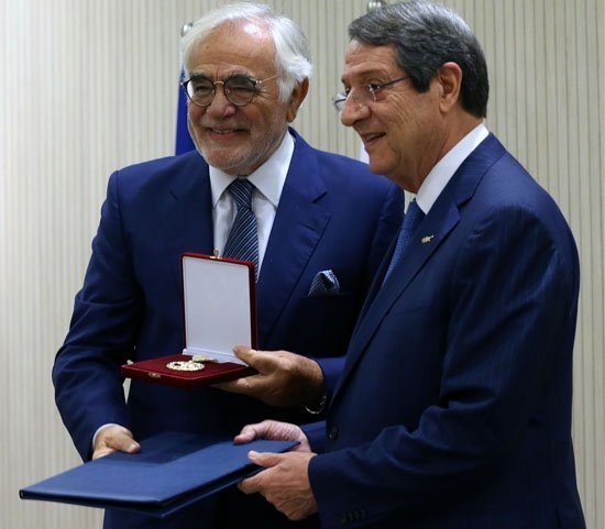 Στους Ανδρέα Πίττα και Κώστα Παπανικόλα το Μετάλλιο Εξαίρετης Προσφοράς στην Κυπριακή Δημοκρατία