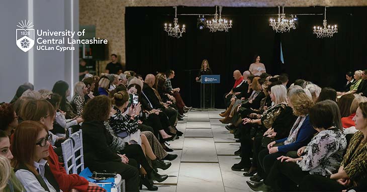 Εντυπωσίασε το Fashion Christmas Catwalk του Inner Wheel Club Larnaca – Kition και του Παν UCLan Cyprus
