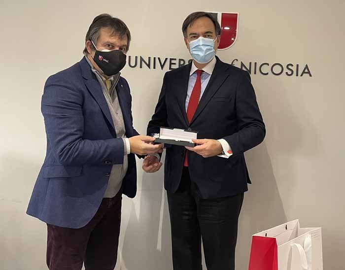 Συνάντηση του Πρύτανη του Πανεπιστημίου Λευκωσίας με τον Πρέσβυ της Ελληνικής Δημοκρατίας