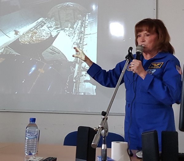 Η πρώτη επίσκεψη αστροναύτη της NASA στην Κύπρο και στο Λύκειο Κύκκου Β΄
