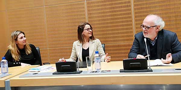 Το βιβλίο καλλιεργεί ηθικά και πνευματικά τον άνθρωπο