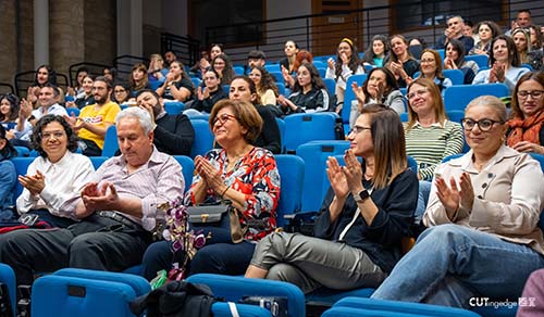 Το ΤΕΠΑΚ τίμησε τη γυναικεία αριστεία με την απονομή του Βραβείου Γυναικείας Προσωπικότητας