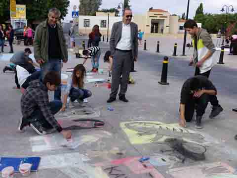 Καλλιτεχνική Δράση Εφήμερης Ζωγραφικής με κιμωλίες μέσα στην πόλη