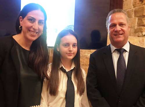 Α’ Παγκύπριο Βραβείο στη συγγραφή δοκιμίου για το Γυμνάσιο-Λυκειο Ολύμπιον