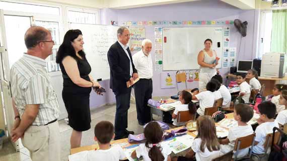 Ο Υπουργός Παιδείας επισκέφθηκε σχολεία της Λάρνακας
