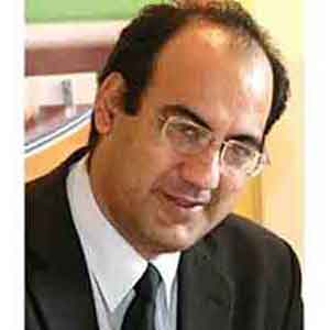 Ταλιαδώρος: Απαράδεκτο οι θεματοθέτες των Παγκυπρίων να παίρνουν έτοιμα θέματα στο ξενοδοχείο