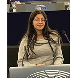 Μαρίνα Χατζήκυριακου: Θεατρολογία Vs Δημοσιογραφία, σημειώσατε 2!