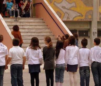 Καδής: Οι Σύνδεσμοι Γονέων έθεσαν θέμα επαναφοράς της σχολικής στολής