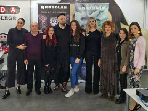 Εξειδικευμένο σεμινάριο μακιγιάζ παρακολούθησαν φοιτήτριες του Κολεγίου CDA