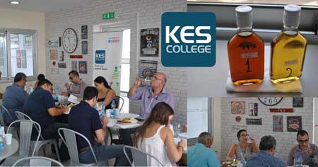 Γευσιγνωσία νέων αλκοολούχων ποτών από χαρούπι από το KES College για λογαριασμό του Παν. Κύπρου