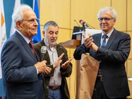 Με μεγάλη επιτυχία στέφθηκε επιστημονική ημερίδα προς τιμή του ευεργέτη του Πανεπ. Κύπρου Ν. Σιακόλα