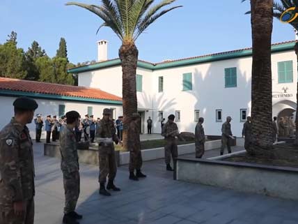 Μεταφορά χέρι με χέρι 600 βιβλίων προς στο νέο κτήριο της Βιβλιοθήκης «Στέλιος Ιωάννου»