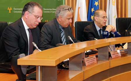 Ο βουλευτής Β’ Αθηνών Γιώργος Κουμουτσάκος έδωσε διάλεξη στο Πανεπιστήμιο Κύπρου