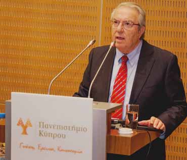 Ο καθηγ. Γεώργιος Μπαμπινιώτης ανέλυσε στο Παν. Κύπρου τη διαχρονική διάσταση της ελληνικής γλώσσας