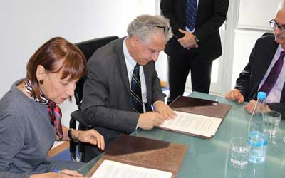Δωρεά της Καίτης Κληρίδη στο Πανεπιστήμιο Κύπρου η προσωπική συλλογή Αρχαιοτήτων του Γλαύκου Κληρίδη