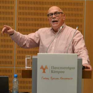Κ. Δουζίνας: Η ΕE είναι δυσλειτουργικός οργανισμός που έχει προδώσει τις λειτουργικές του αρχές