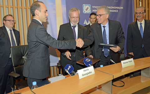 Υπεγράφη η συμφωνία Κύπρου - Παν. Κύπρου - Ευρ. Τράπ. Επενδύσεων για ανάπτυξη της Πανεπιστημιούπολης