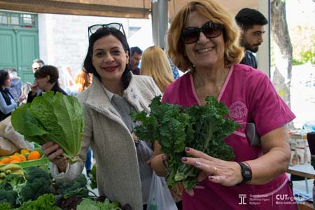 Τοπική αγορά βιολογικών φρούτων και λαχανικών στο ΤΕΠΑΚ