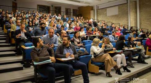 Παρουσίαση Σεμιναρίου στο ΤΕΠΑΚ για τα επιδοτούμενα προγράμματα για τη δημιουργία νέων επιχειρήσεων