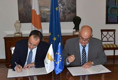 Υπογραφή μνημονίου συνεργασίας Υπουργείου Εξωτερικών και Πανεπιστημίου Λευκωσίας