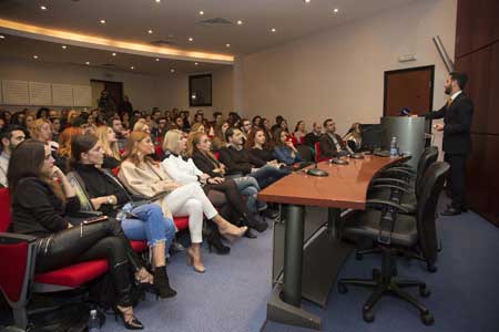 Διάλεξη Ματθαίου Ζορμπά στο Παν. Λευκωσίας: Τα ψηφιακά μέσα και οι «bloggers» για μάρκες και πελάτες